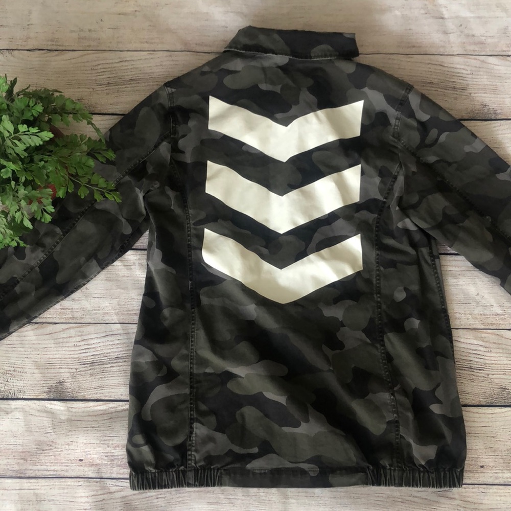 Express Chevron Camo Jacket M (fits L too!)